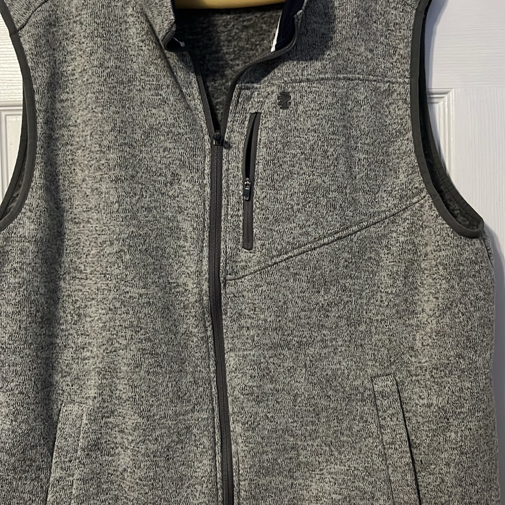 Gray Sleeveless Zip-Up Vest